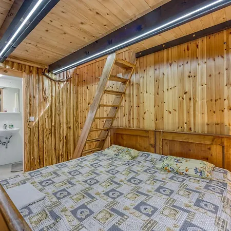 Enchanted Cosy Chalet Kalanka - Happy Rentals * Kal