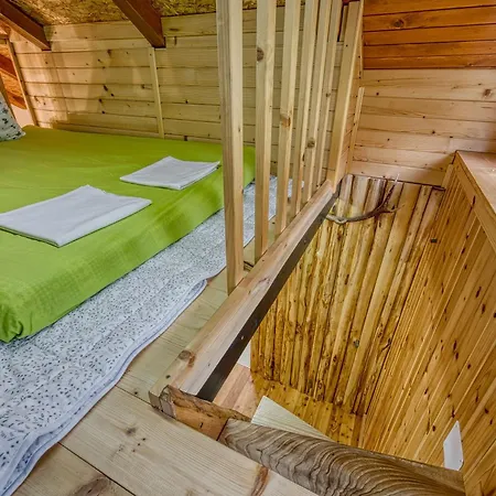 샬레 Wooden Kalanka In Pristine Nature - Happy *