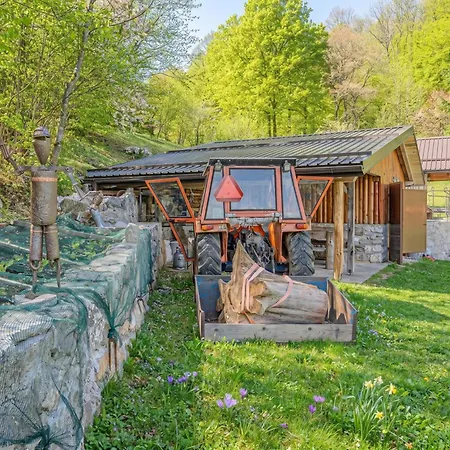 샬레 Wooden Kalanka In Pristine Nature - Happy Kal