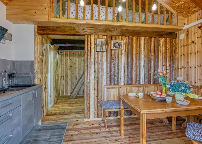 Enchanted Cosy Chalet Kalanka - Happy Rentals *