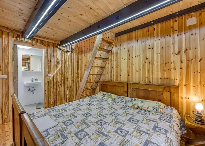 Enchanted Cosy Chalet Kalanka - Happy Rentals * Kal