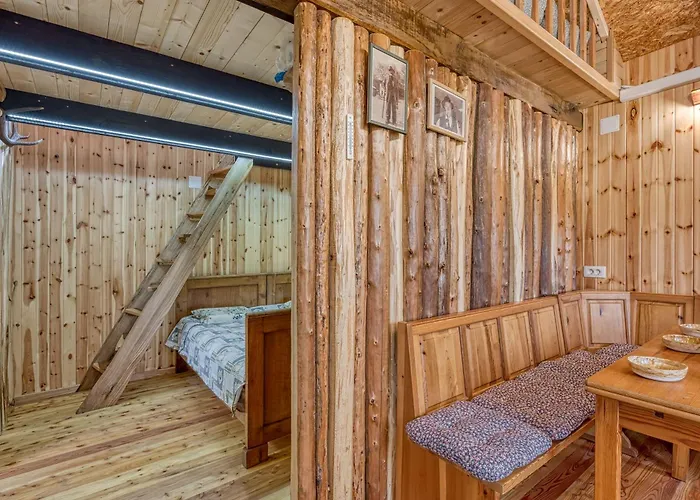 Enchanted Cosy Chalet Kalanka - Happy Rentals 아파트