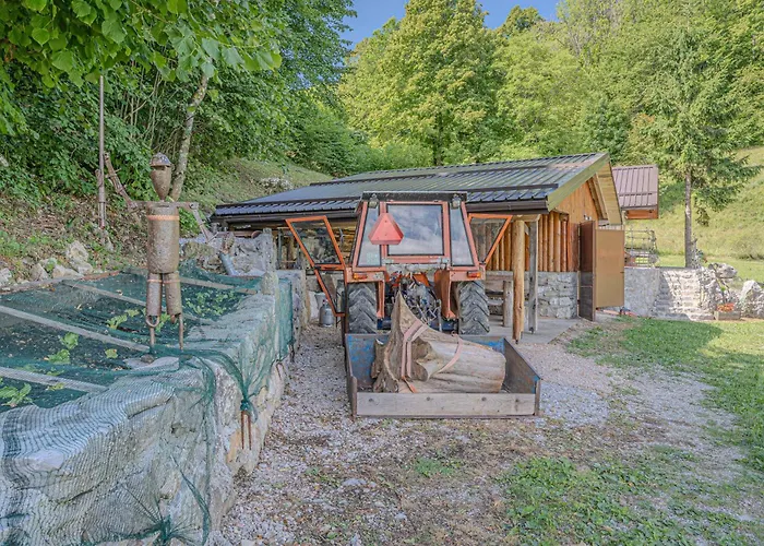 Enchanted Cosy Chalet Kalanka - Happy Rentals *